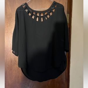 Black top size large maurices
